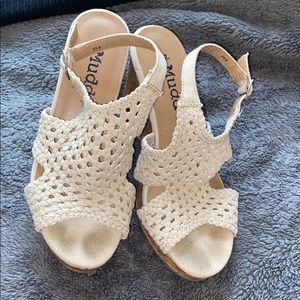 Slightly worn Tan wedges